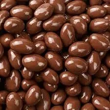 اللوز المغطى بالشوكولاتة