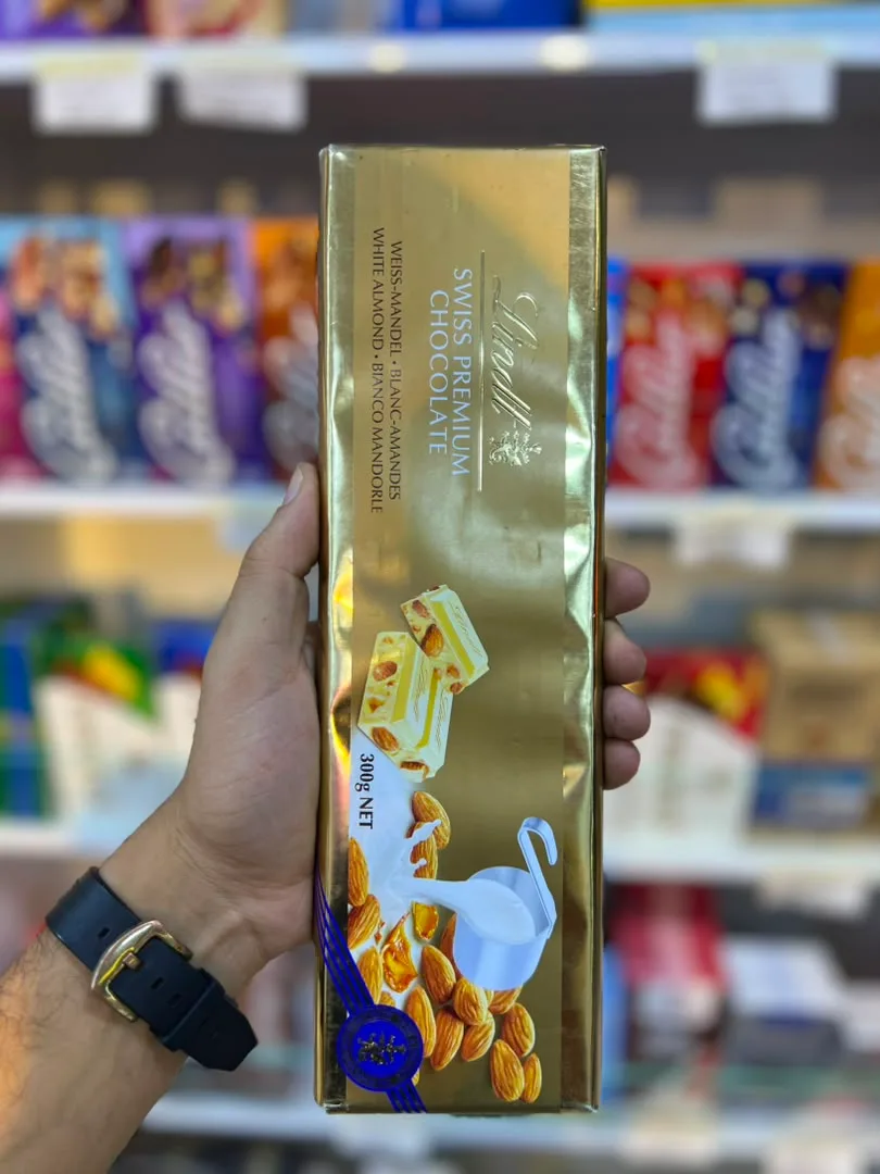 Lindt Swiss Premium Chocolate Blanc Amandes 300G